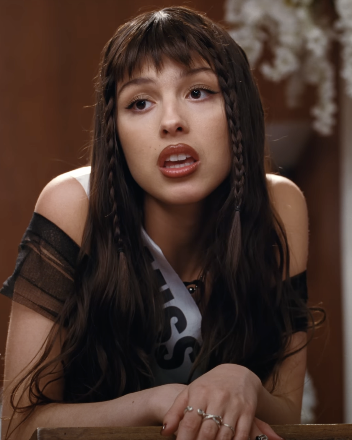 Olivia Rodrigo Obsessed Music Video Mara Paris olivia-rodrigo-obsessed-music-video-mara-paris