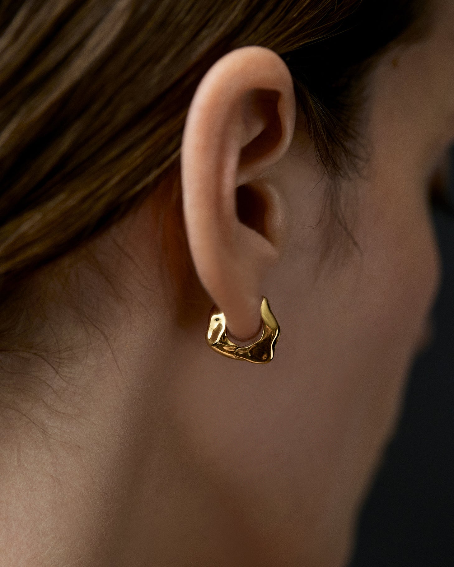 Lunar Small Hinged Earrings In 18 K Gold Vermeil – Mara Paris