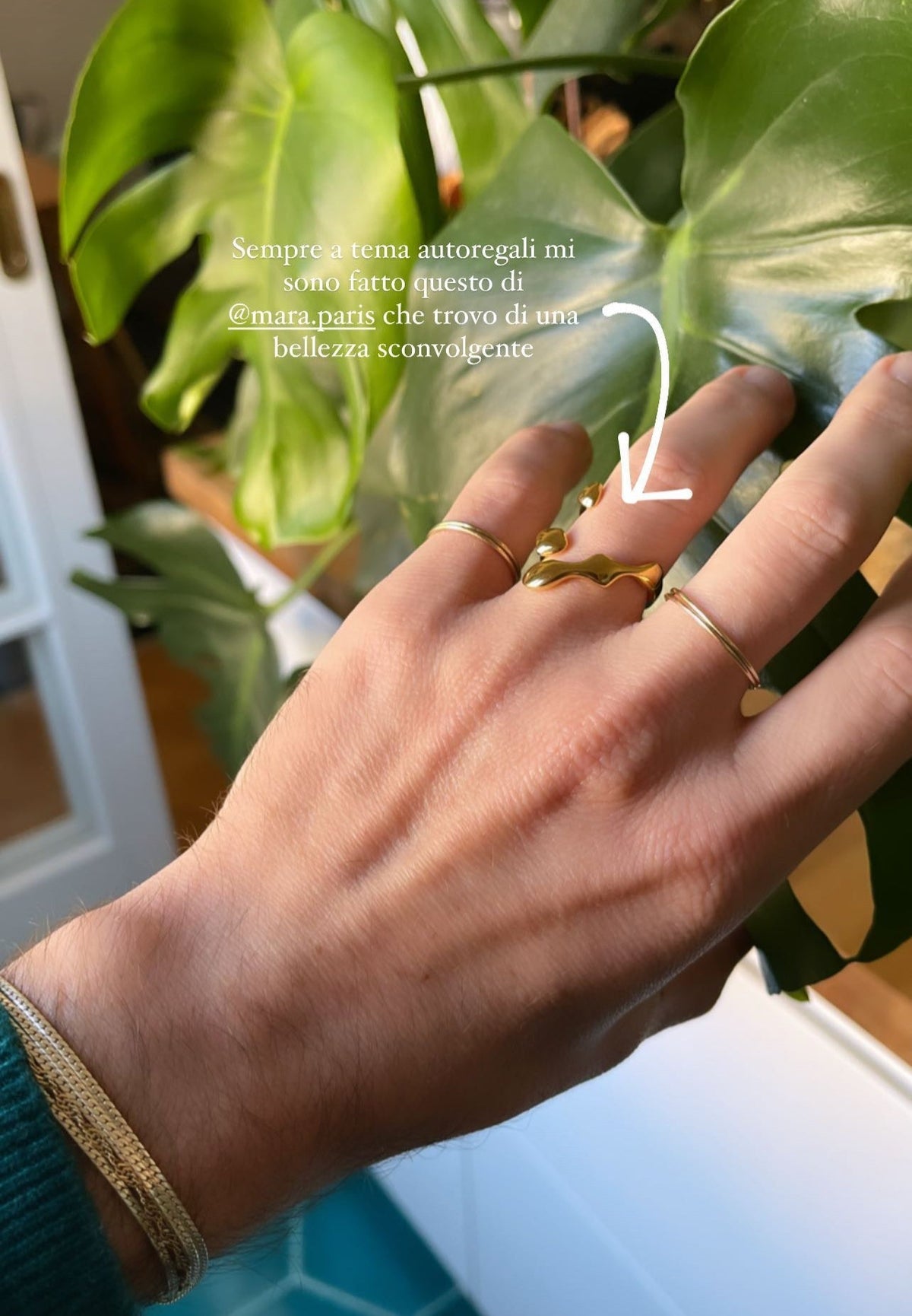 lucaschivardi is wearing Flux Ring in Gold Vermeil