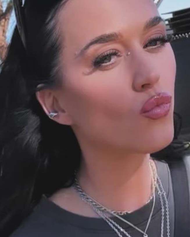 Katy Perry is wearing Perfectly Imperfect Band Ear Cuff to Coachella