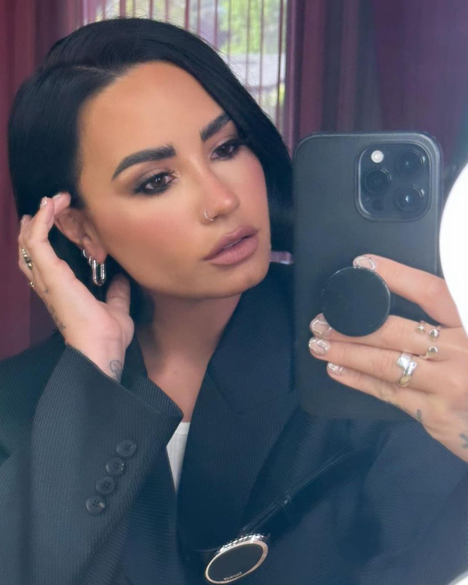 Demi Lovato is wearing Flux Ring