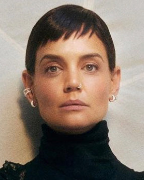 Katie Holmes is wearing Serenity Small Triple Ear Cuff for Who What Wear Luxury Issue