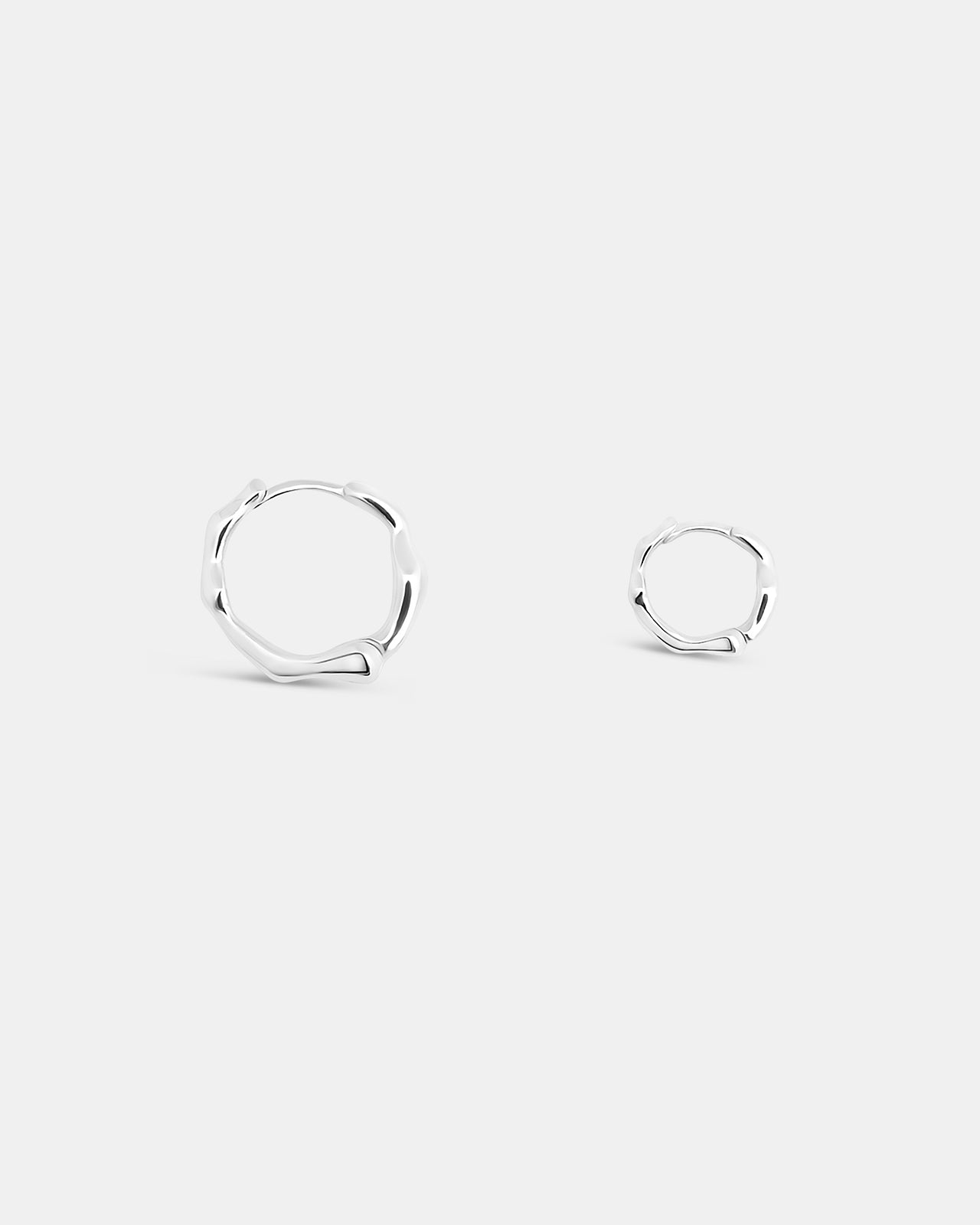 Mara Paris Night Dream Earrings フープピアス Night Dream Earrings – Mara Paris