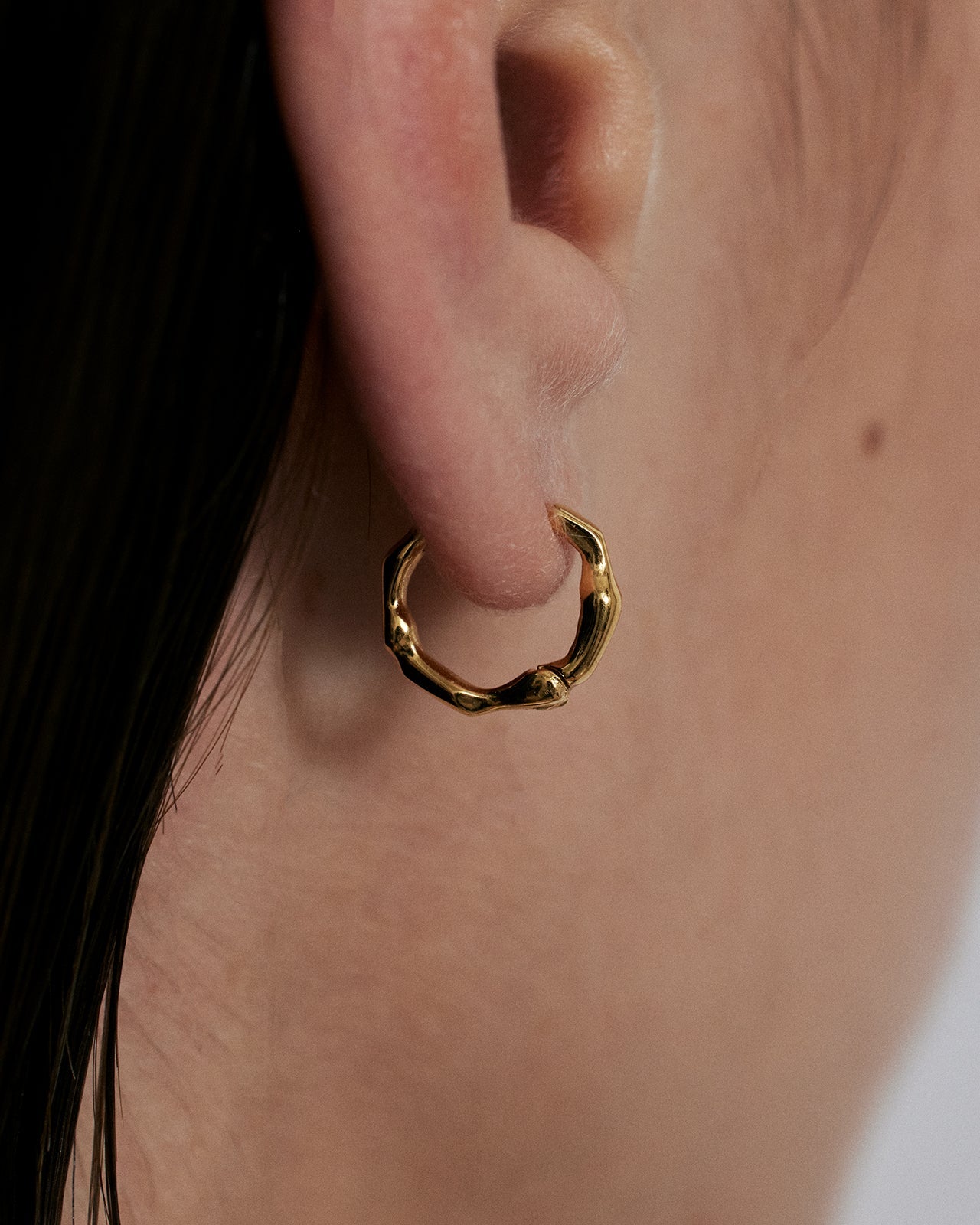 Night Dream Mini Hinged Hoops In Gold Vermeil