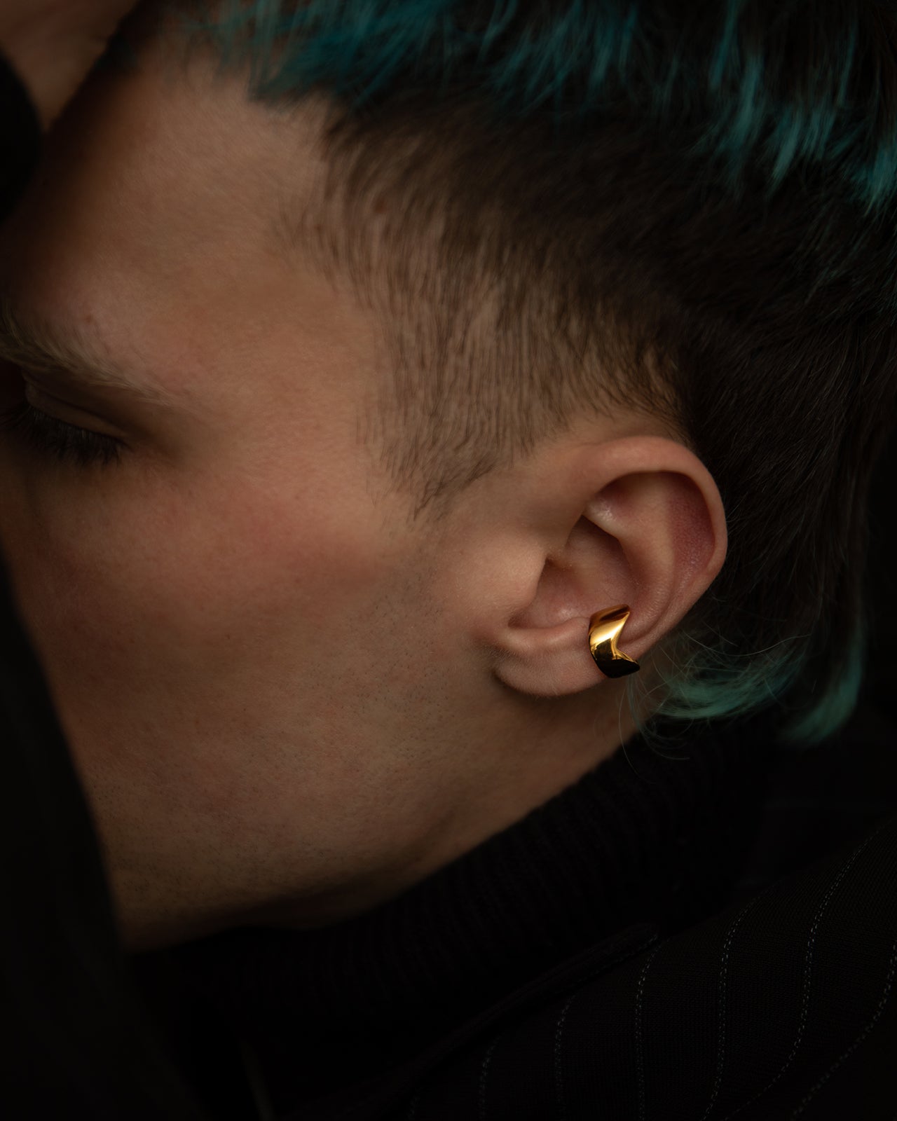 Perfectly Imperfect Band Ear Cuff In Gold Vermeil