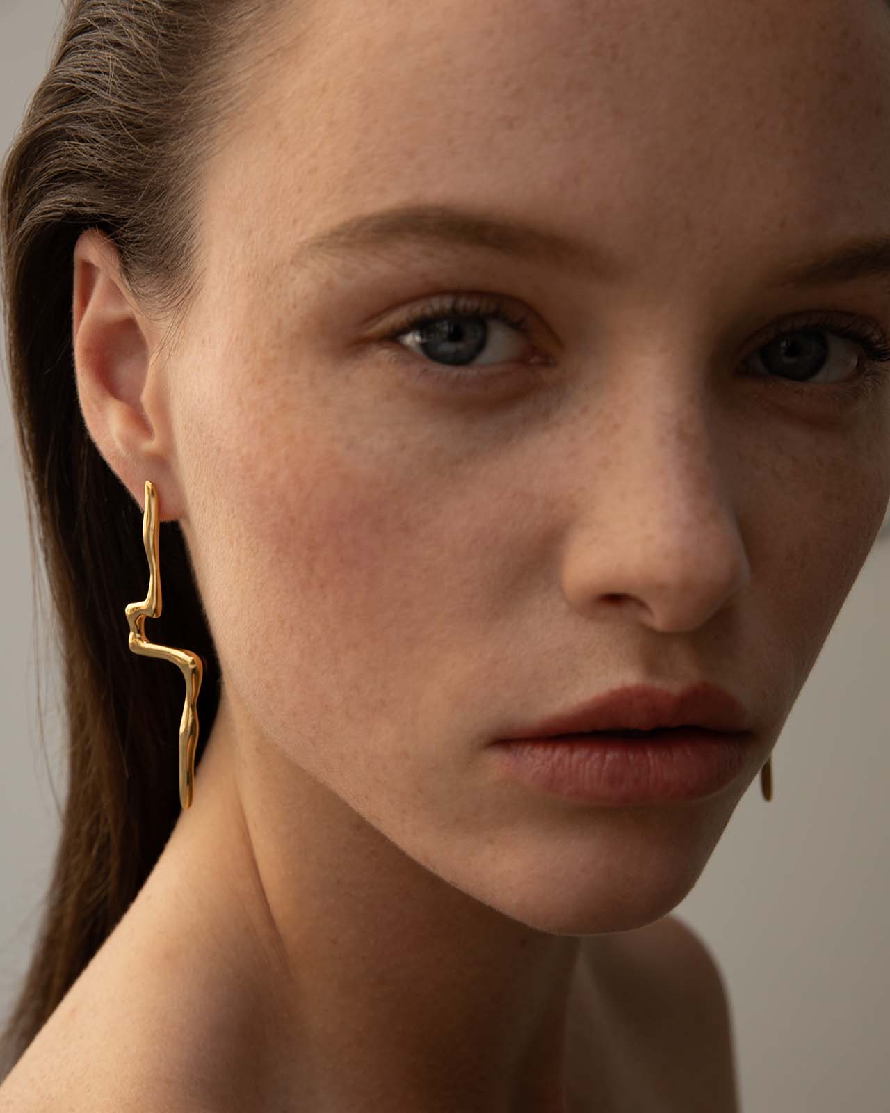 Great Figure Earrings In Gold Vermeil