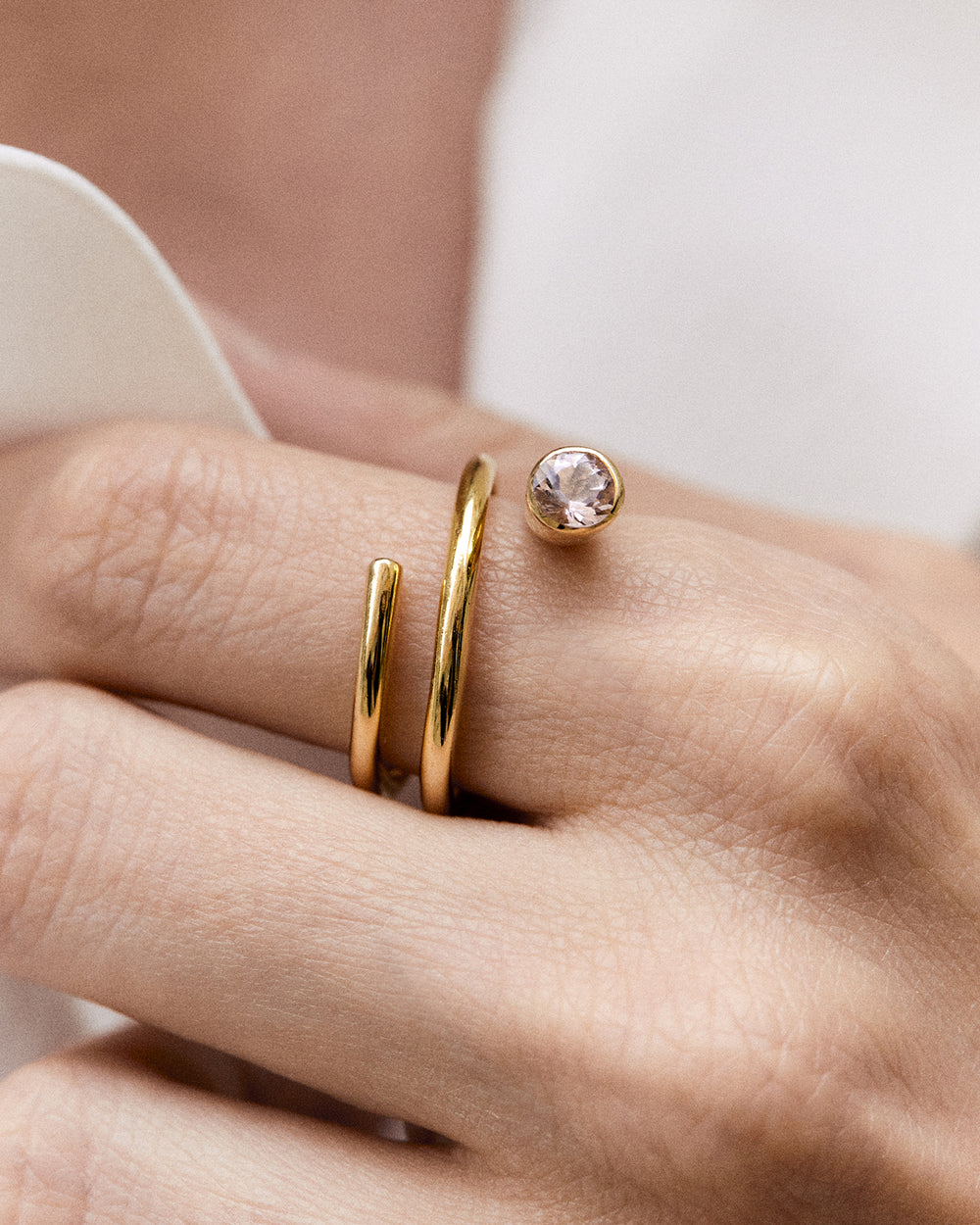 Bague Solitaire Vera en or 18 carats et morganite