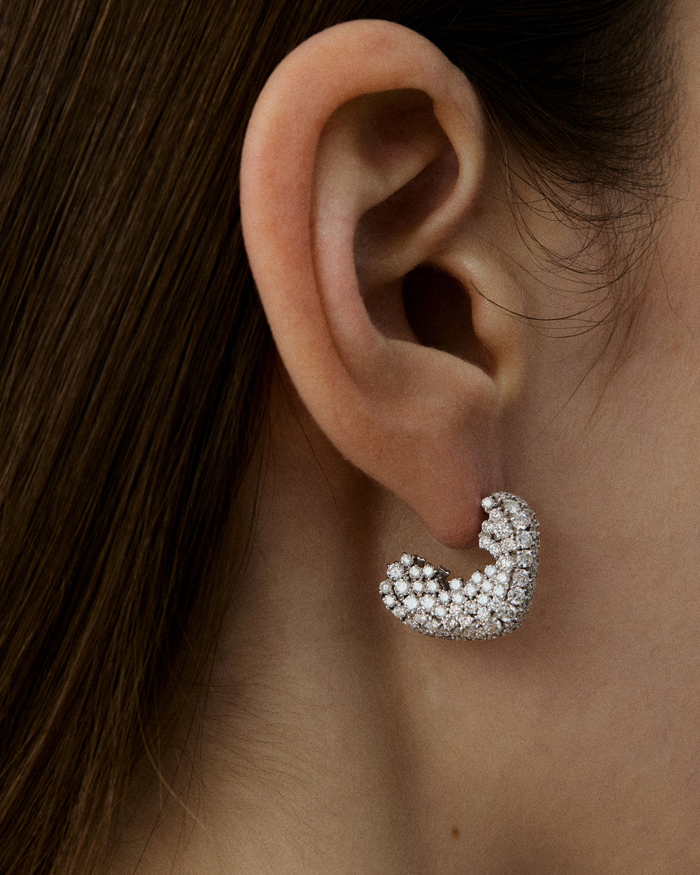 Edge Earrings in White Gold
