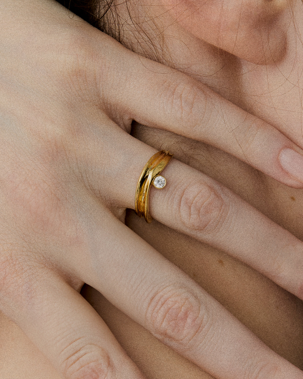 Flow Solitaire Diamond Ring