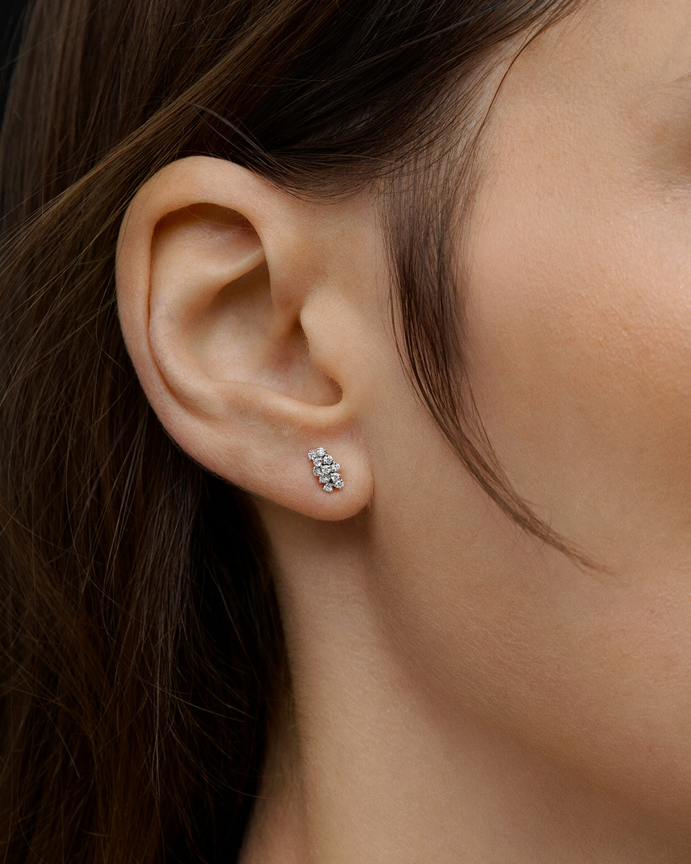 Clous d’Oreilles Lyra en Or Blanc