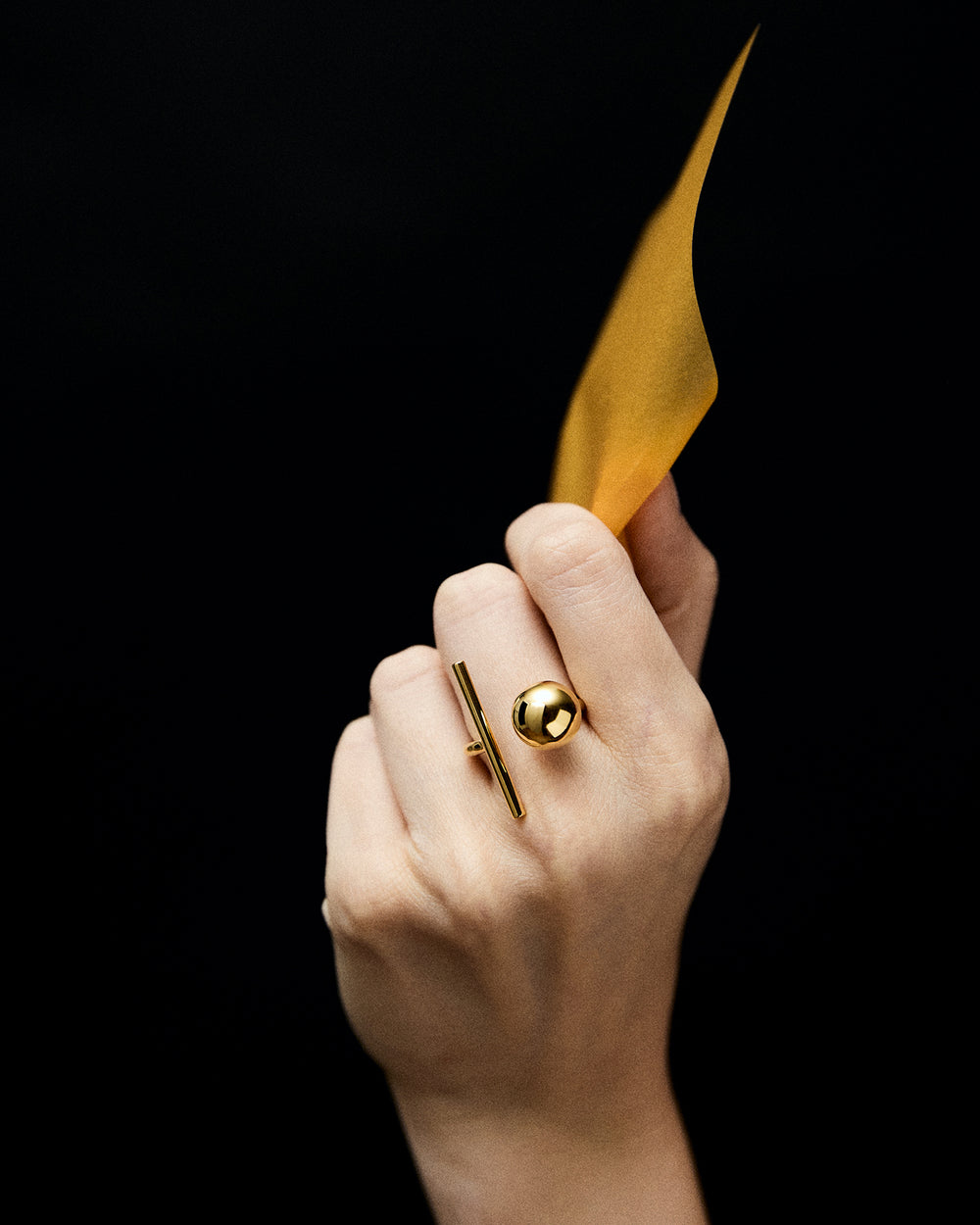 Single Glow Ring in Gold Vermeil