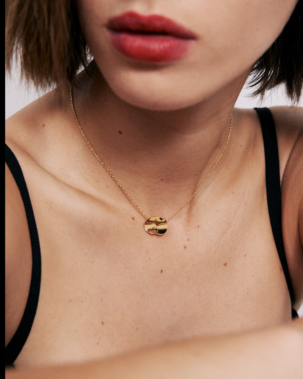 Eucalyptus Mini Necklace In Gold Vermeil