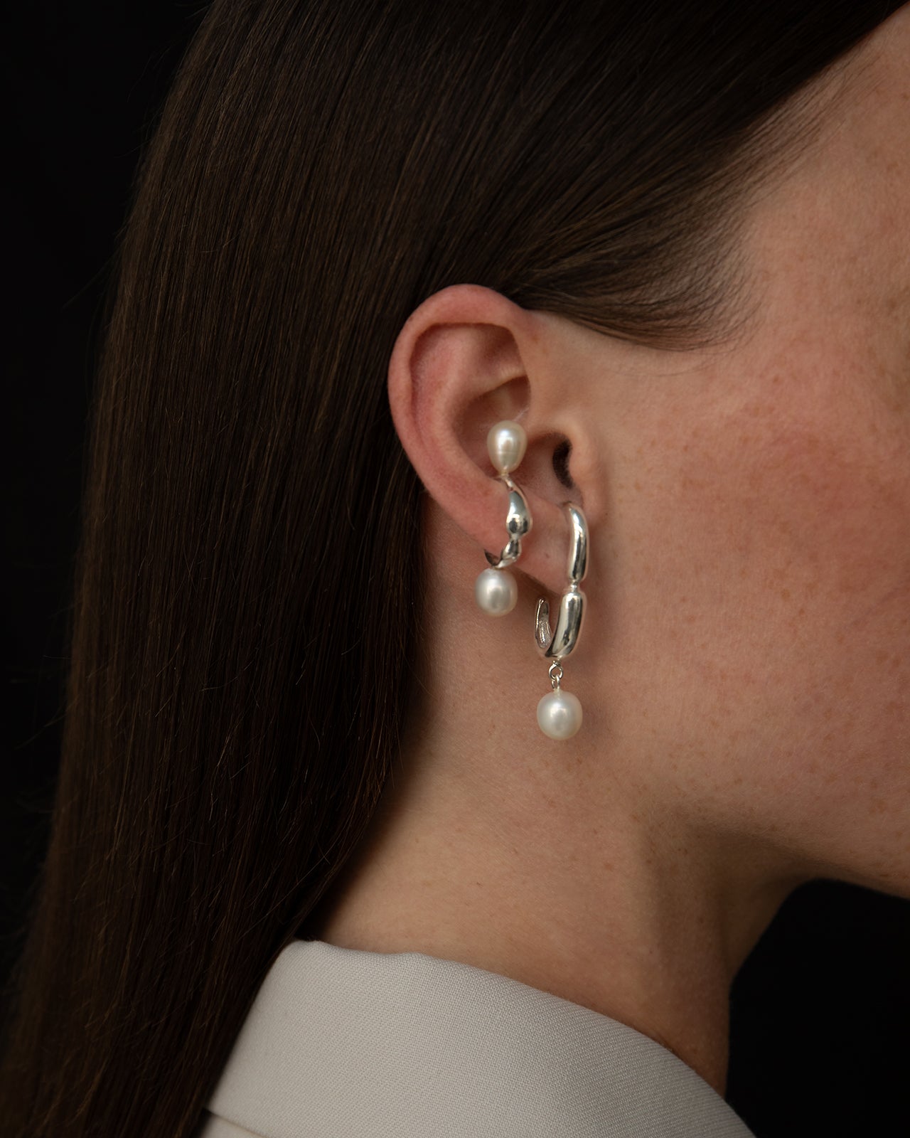 Hope Huggie Earrings With White Pearl Drop – Mara Paris