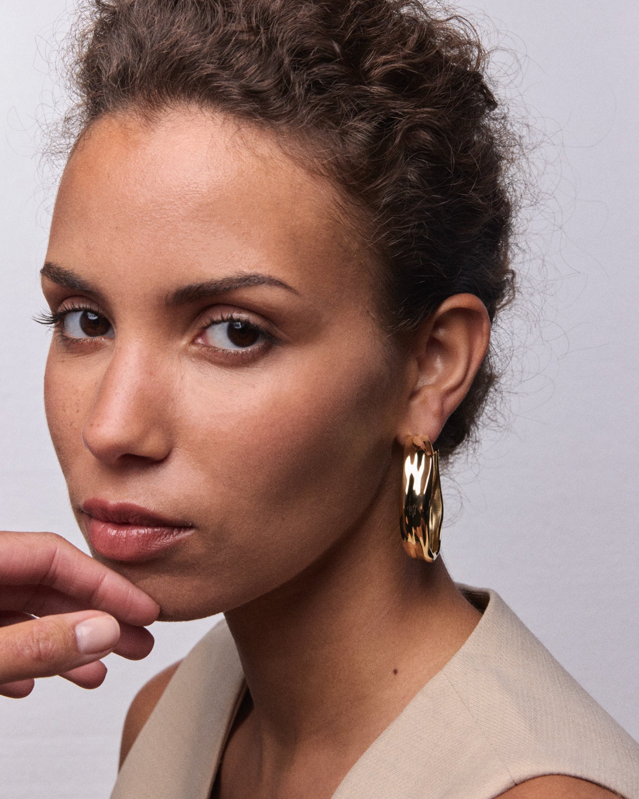 Aurora Large Hoop Earrings In Gold Vermeil