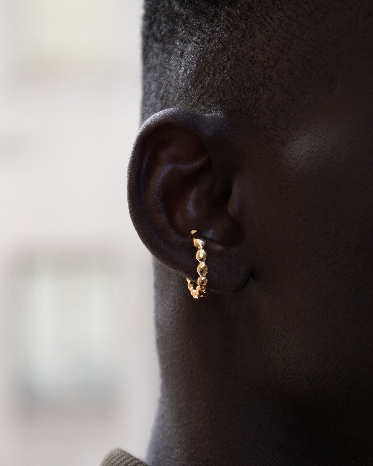 Memories Small Hoop Ear Cuff In Gold Vermeil – Mara Paris