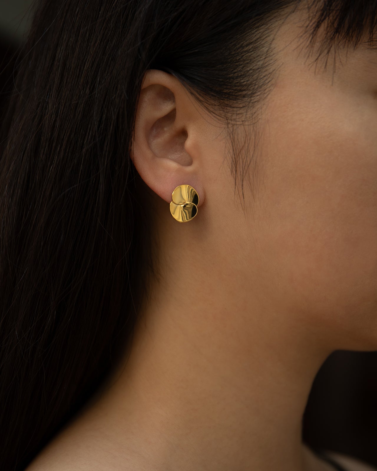 Eucalyptus Mini Earrings In Gold Vermeil