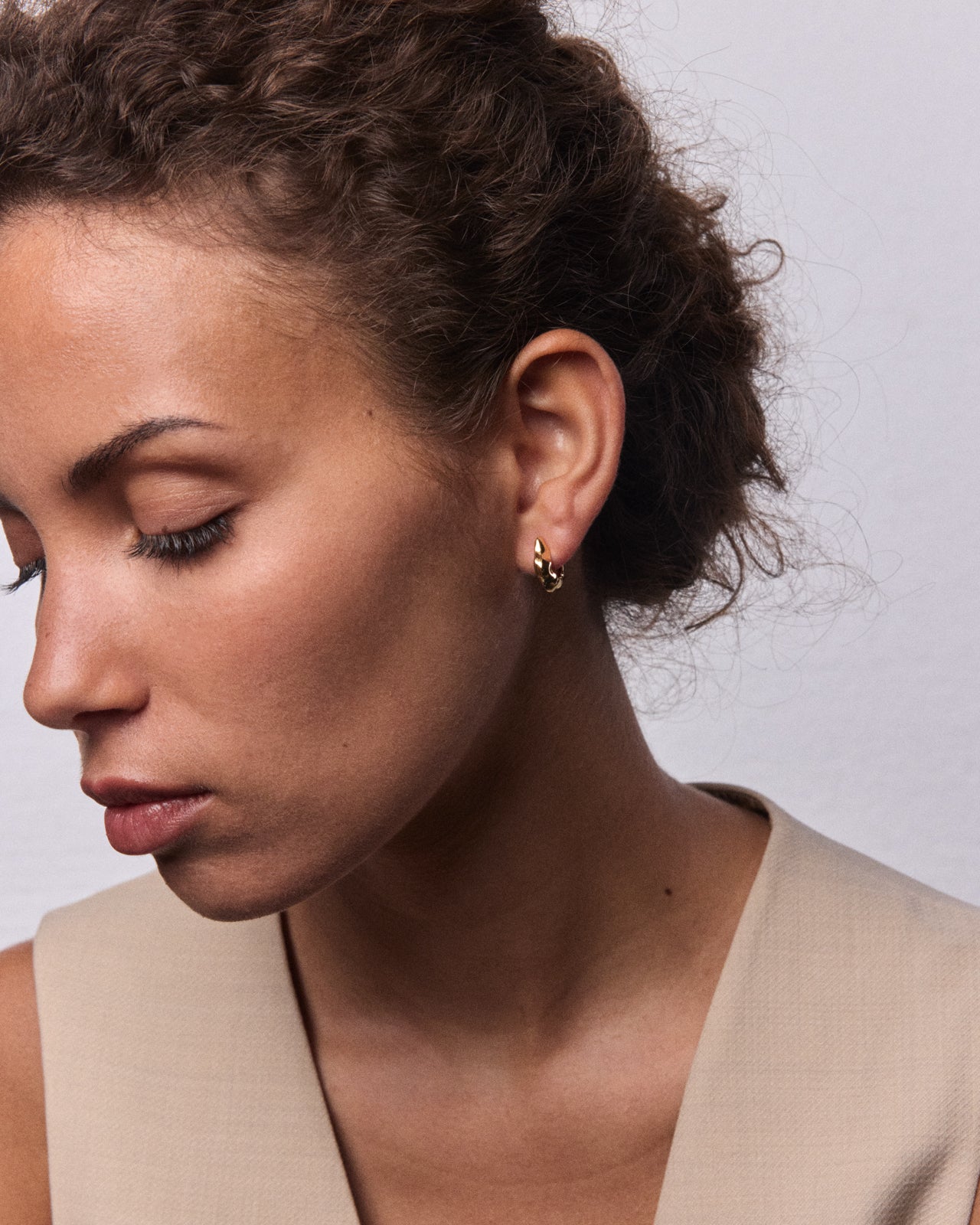 Lunar Small Hinged Earrings In Gold Vermeil