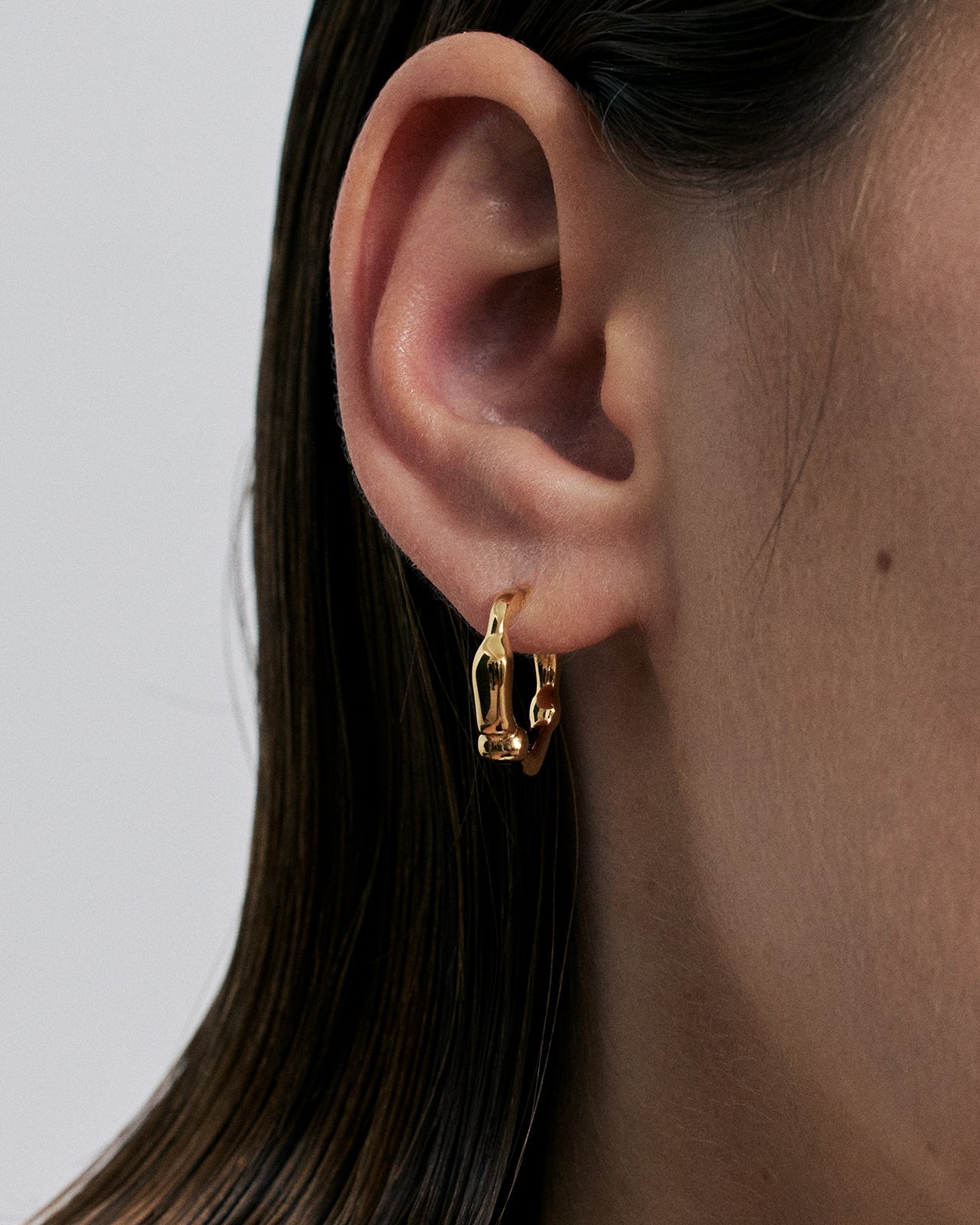 Night Dream Hinged Hoops In Gold Vermeil