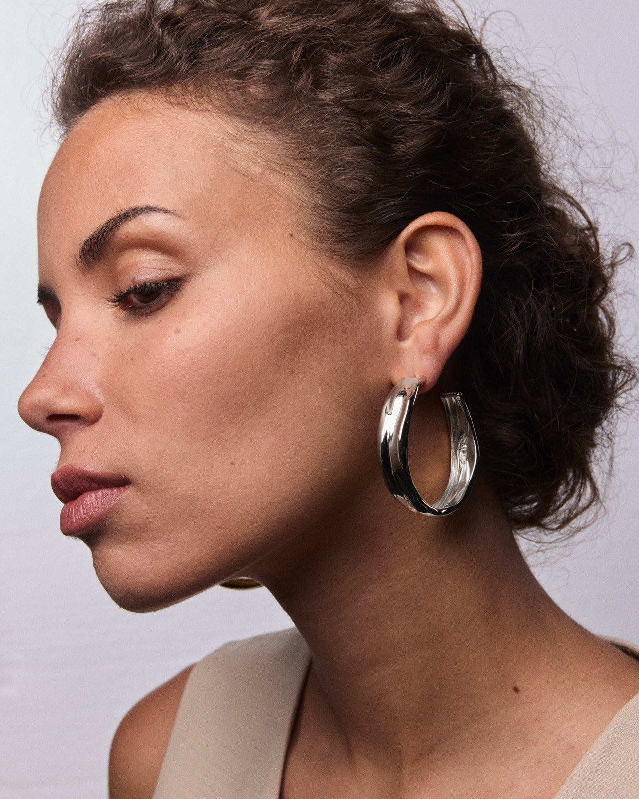 Aurora Large Hoop Earrings – Mara Paris