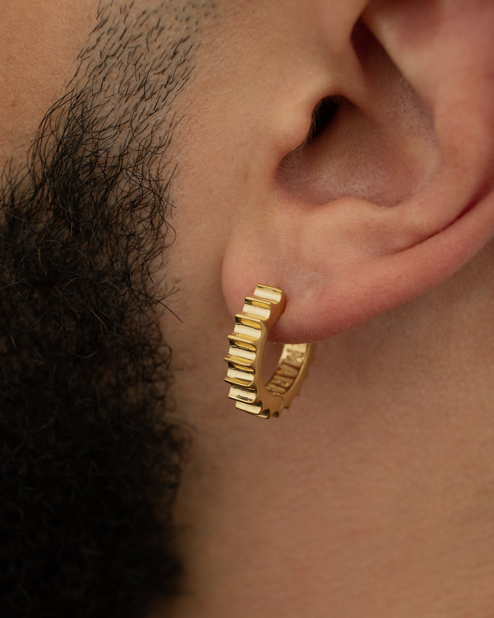 Criollas anchas Column con bisagra en vermeil