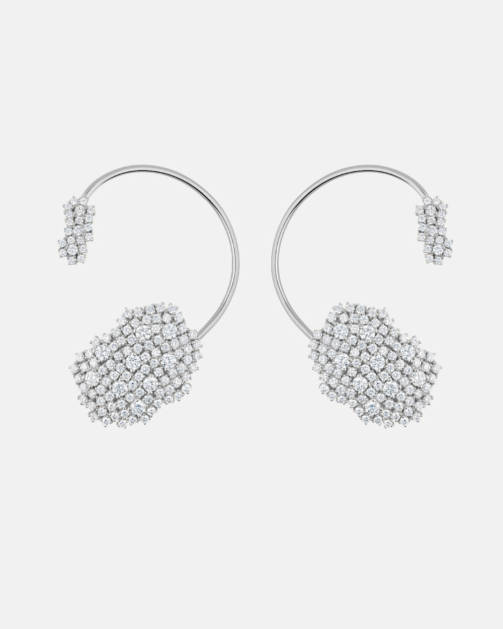 Lumière Suspendue Ear Cuff in White Gold