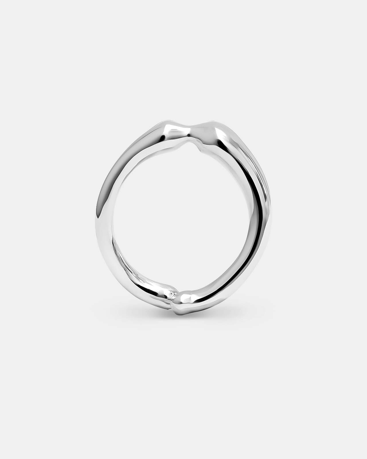 Le Bisou Ring