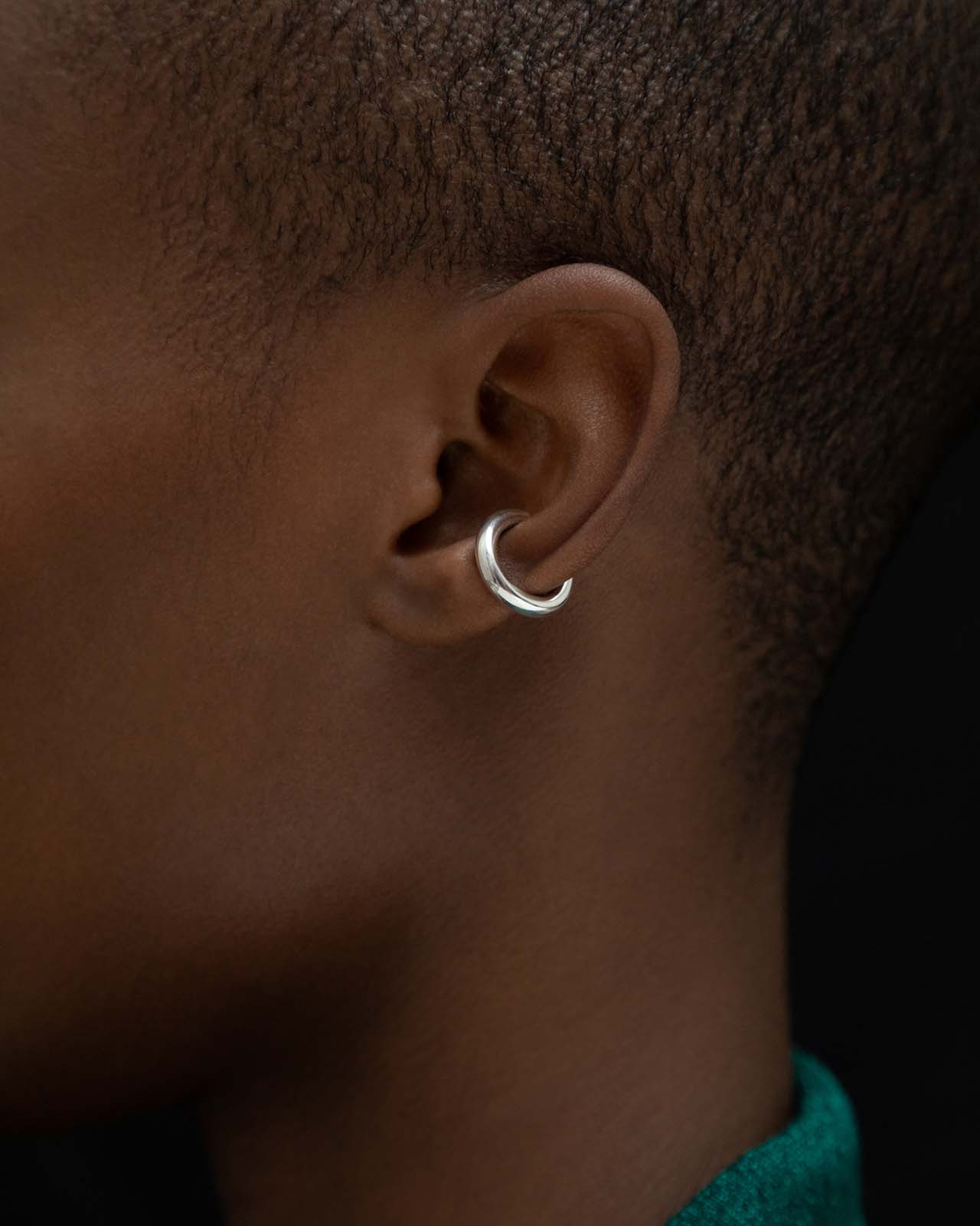 Minimalist Ear Cuff – Mara Paris
