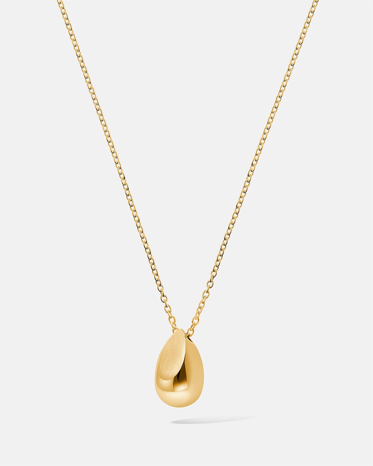 Small Sense Pendant Necklace In Gold Vermeil