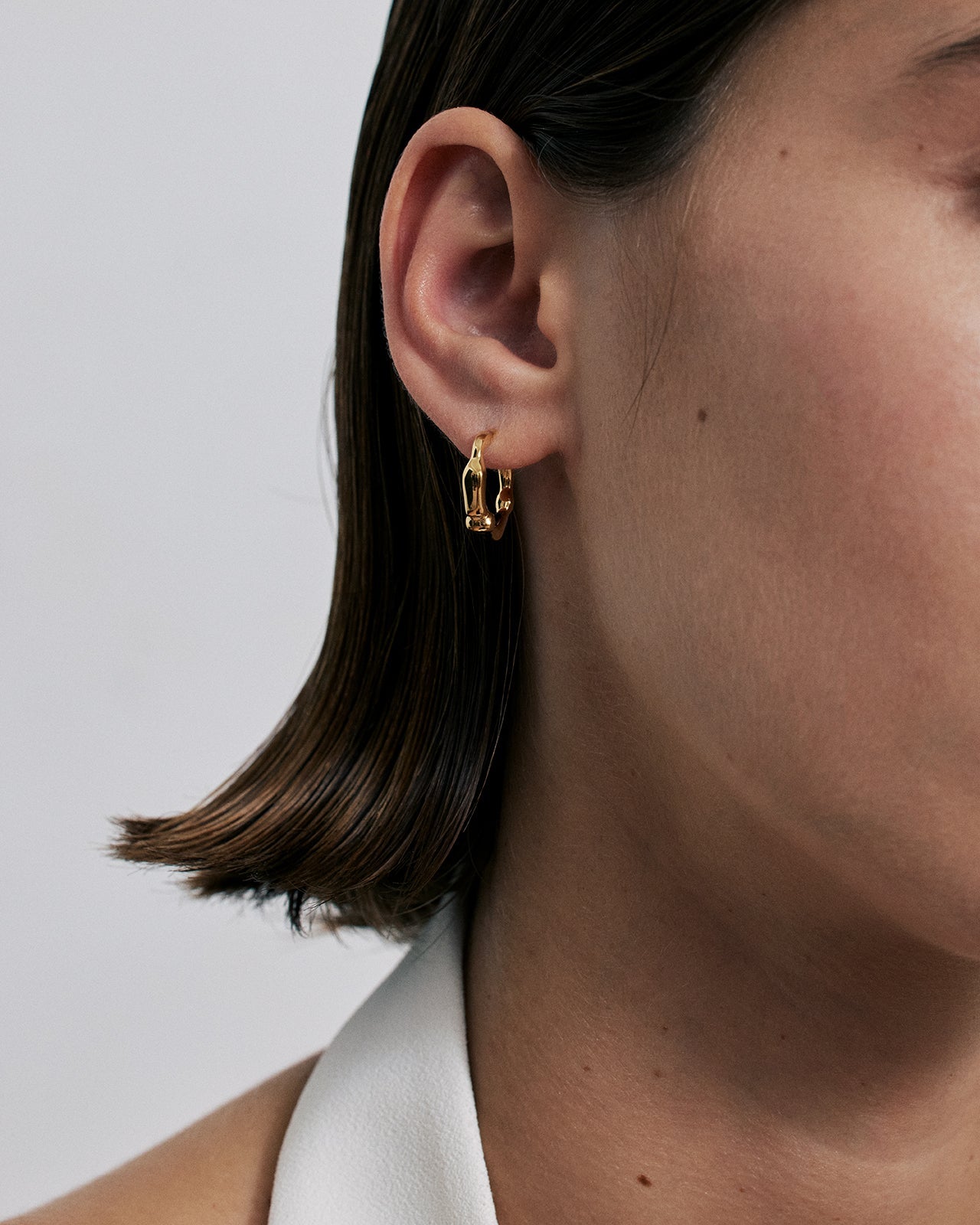 Mara Paris Night Dream Earrings フープピアス Night Dream Hinged Hoops – Mara Paris