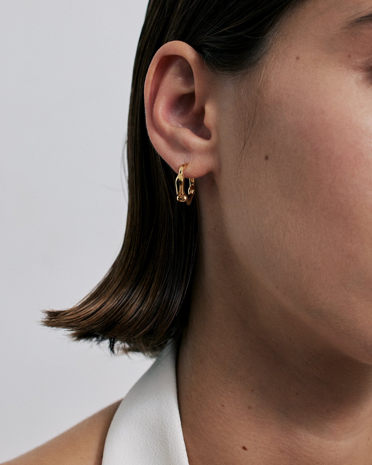 Night Dream Hinged Hoops In Gold Vermeil