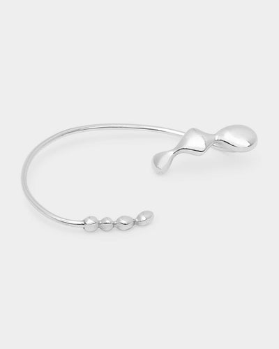 Ear-cuff Flux