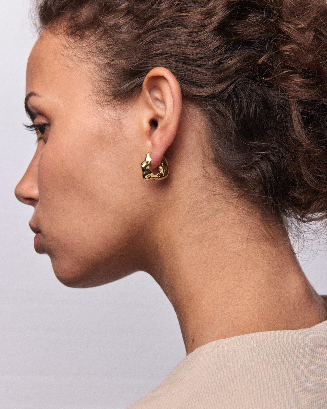 Lunar Medium Hinged Earrings In 18 K Gold Vermeil – Mara Paris