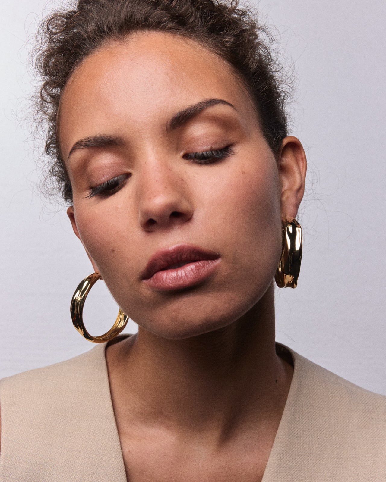 Aurora Large Hoop Earrings In Gold Vermeil