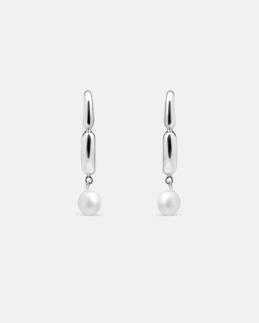 Pendientes Hope Huggie con perla blanca