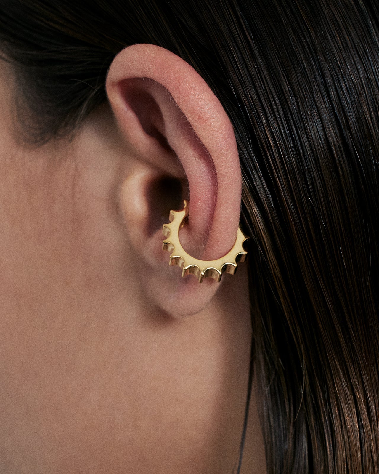 Column Drum Ear Cuff In Gold Vermeil