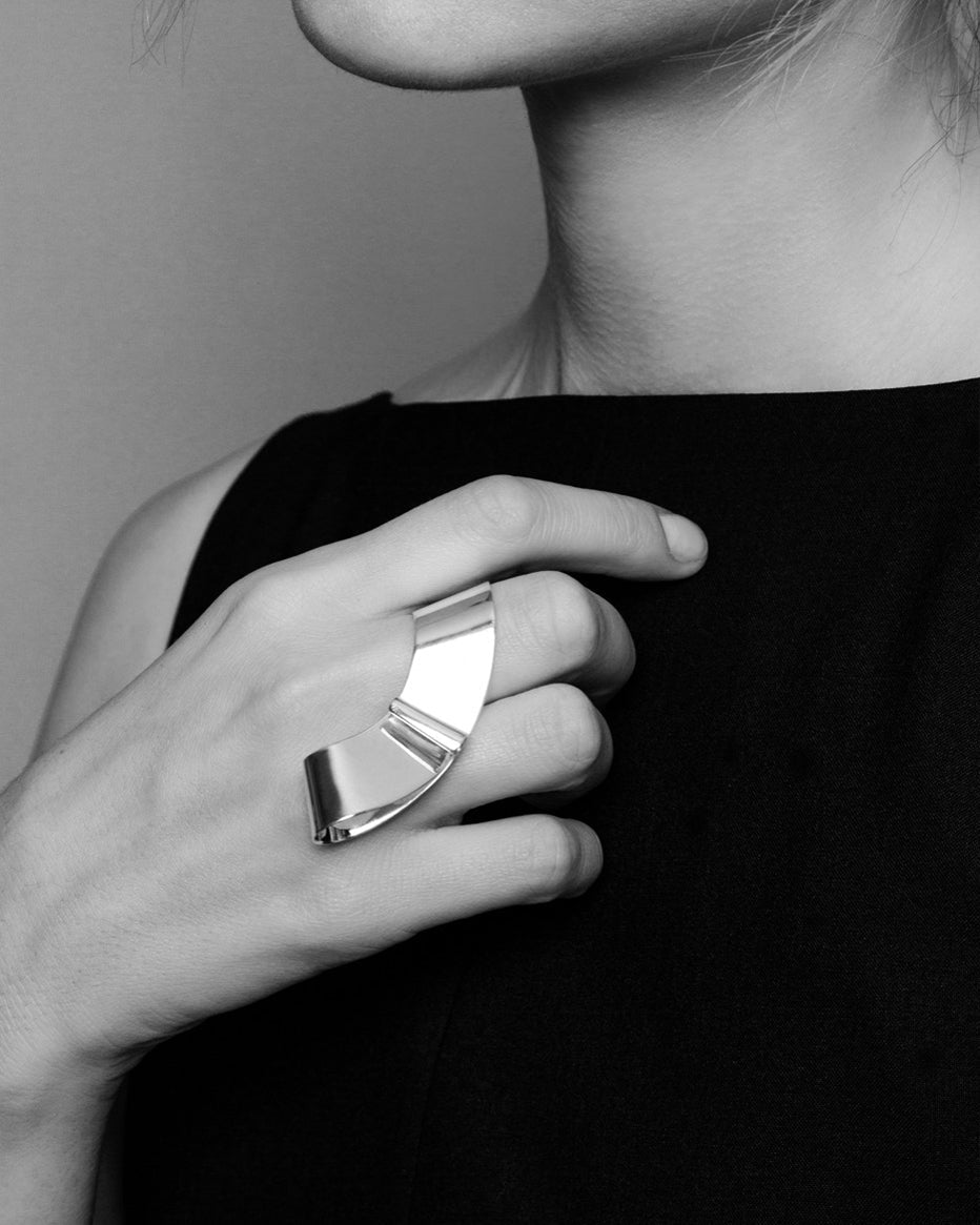 Anillo Mona